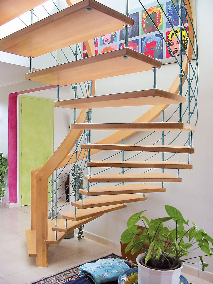 This is an example of a contemporary staircase in Strasbourg.