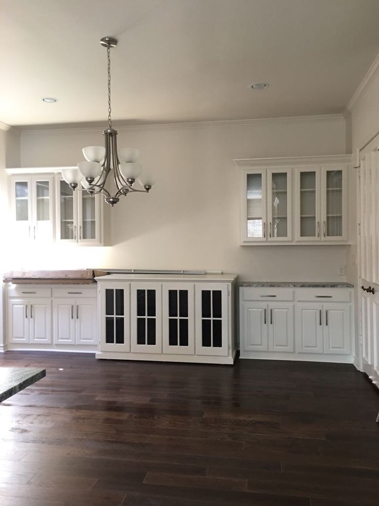 Transitional kitchen