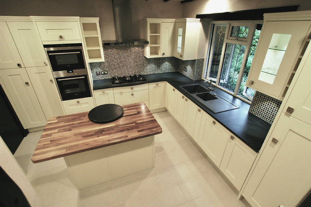 Classic Kitchen Eltham traditional-kitchen
