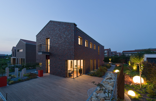 Wohnhaus Im Seelhorster Garten Hannover Contemporary Bedroom Hanover By Bartels Architektur Houzz Ie