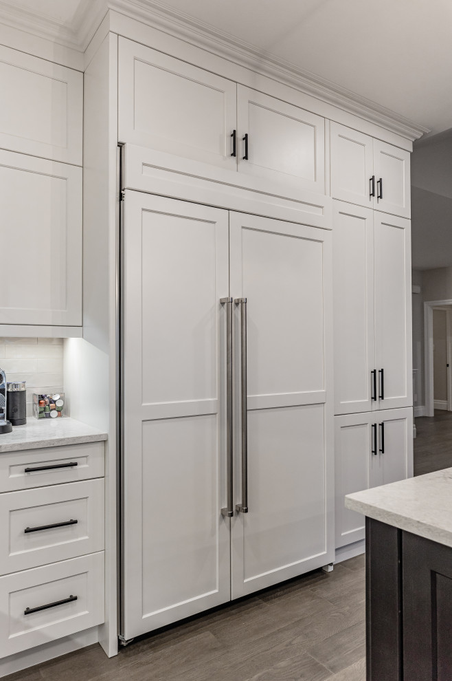 Kitchen - transitional kitchen idea