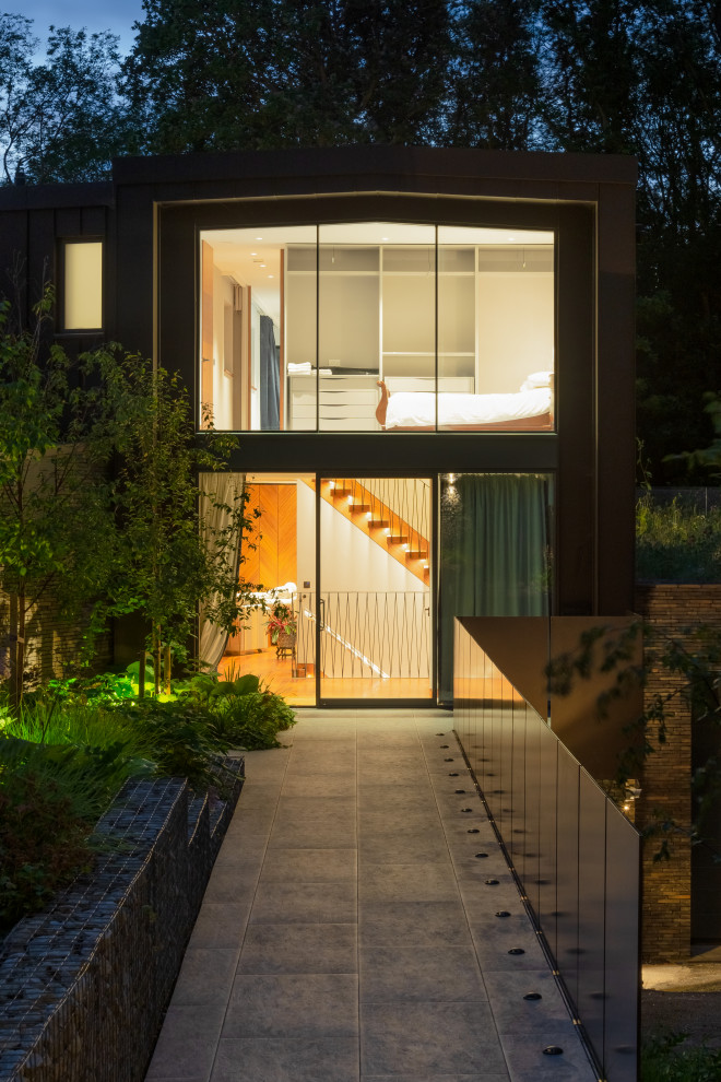 Photo of a contemporary house exterior in Essex.