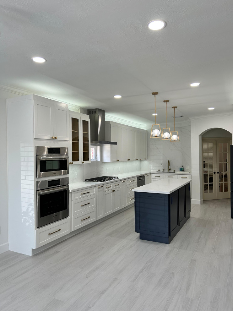 The Clean & Crisp Kitchen