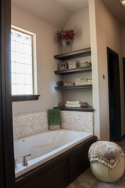 Ithaca Drive 2 contemporary-bathroom