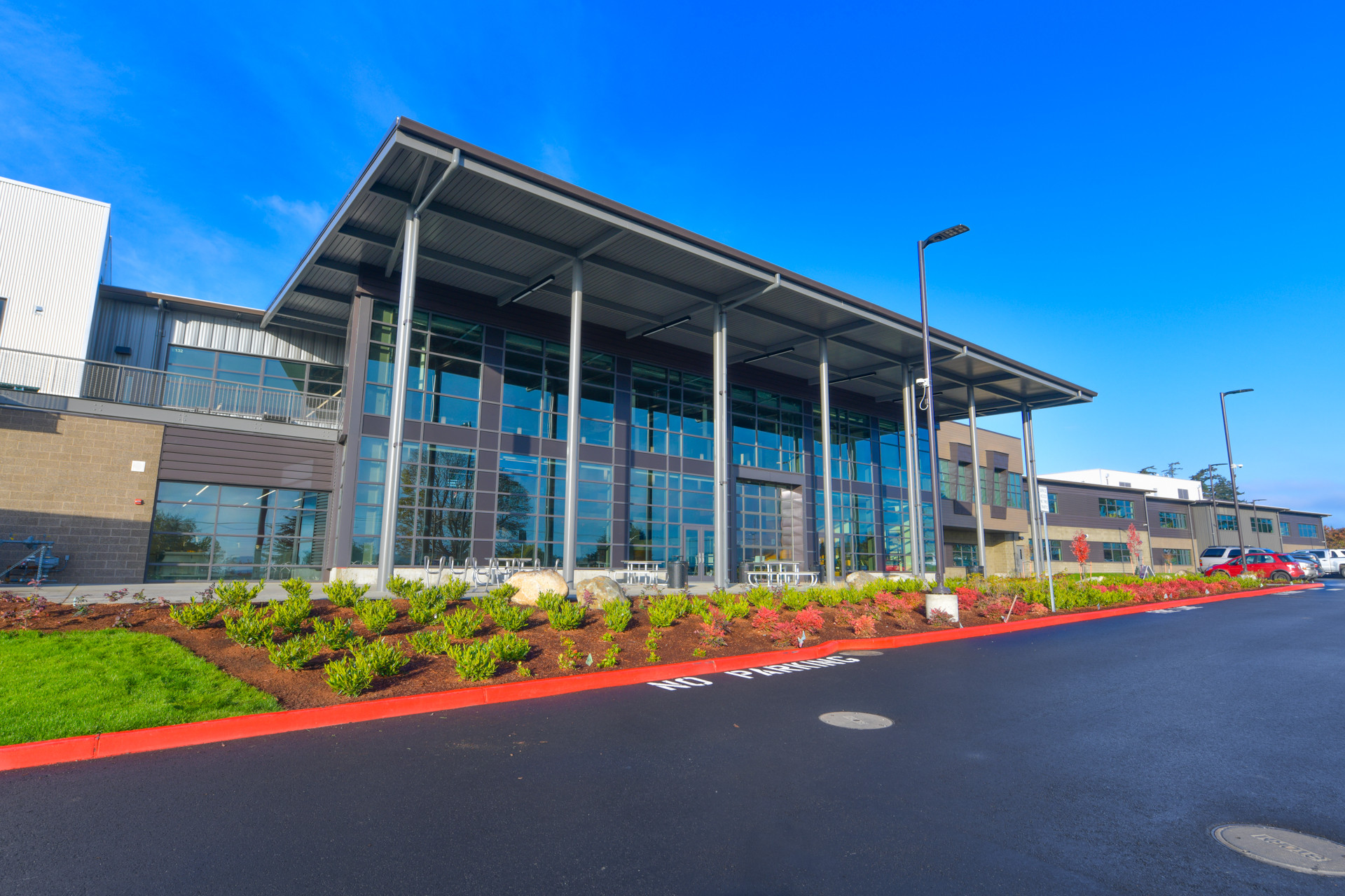 COMMERCIAL LANDSCAPE SERVICES