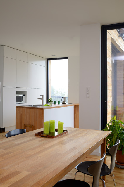 maison cube contemporary-kitchen