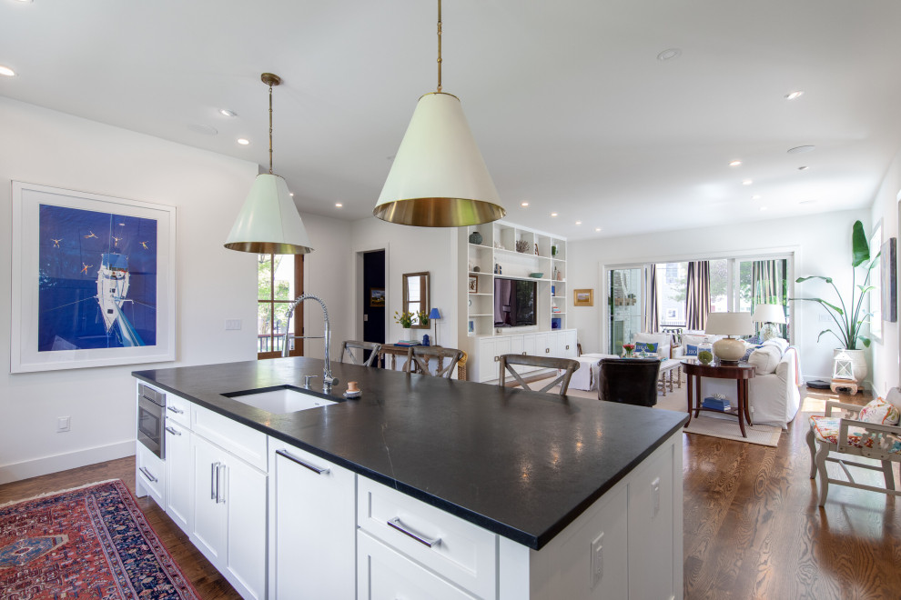 Kitchen - transitional kitchen idea