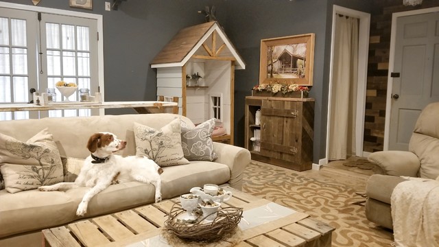 Pet’s Place: A DIY Doghouse Blends Into This Home’s Decor
