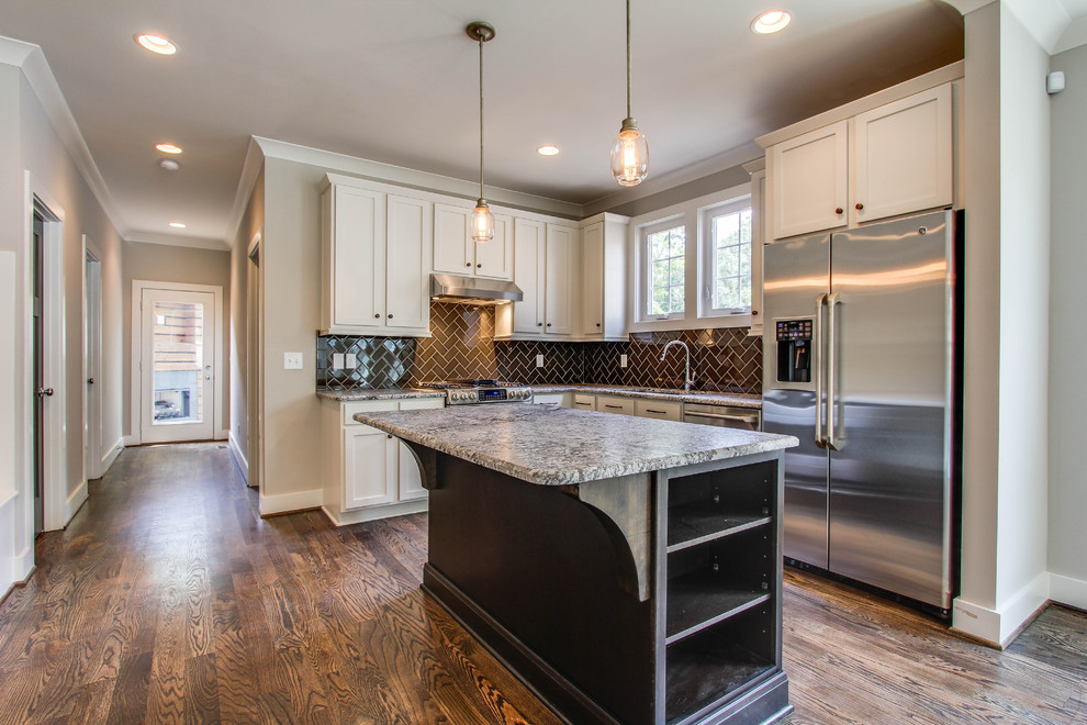 Example of a transitional kitchen design in Nashville