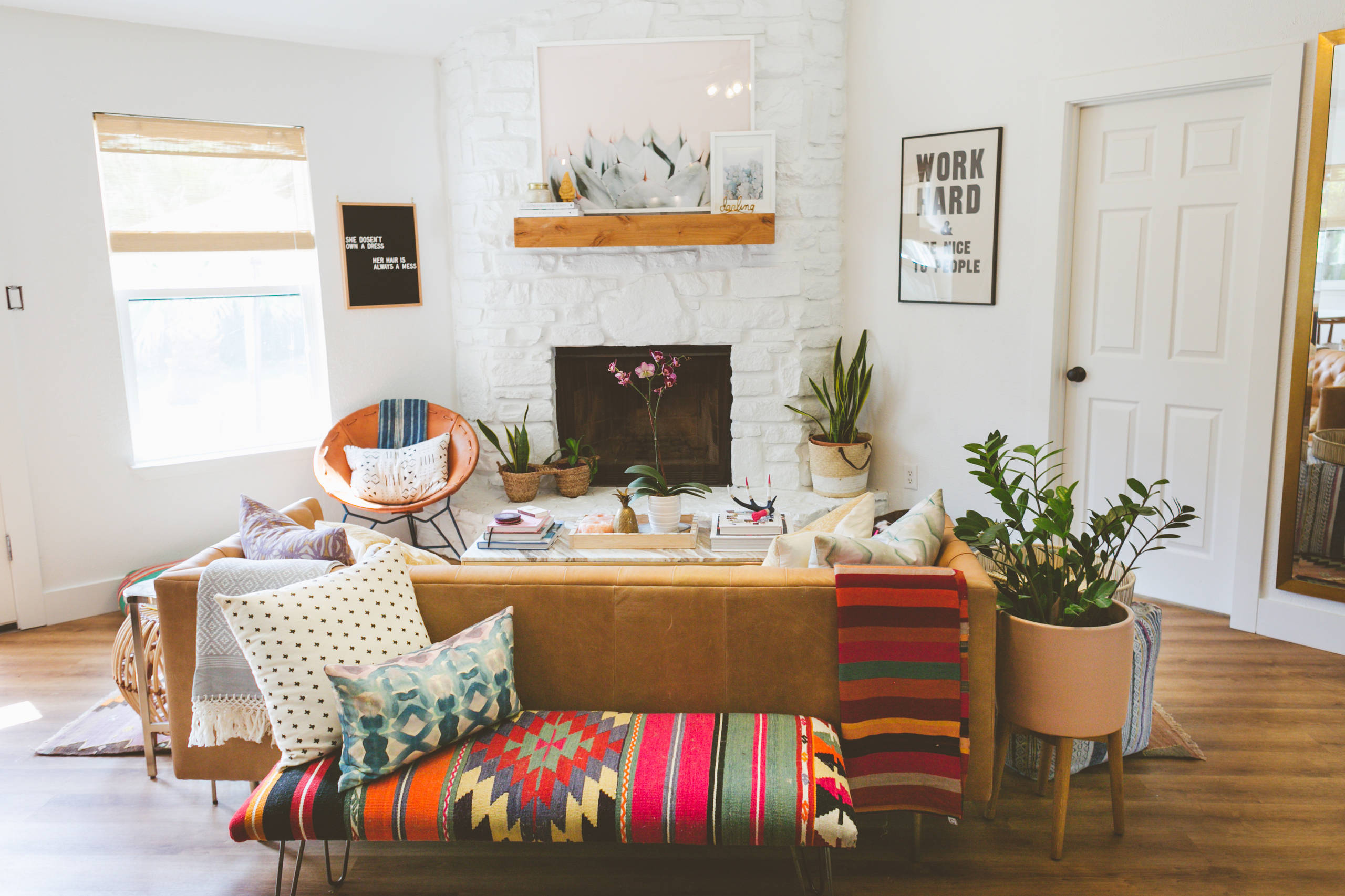 My Houzz: Sweet Pink Touches and Colorful Boho Style in Austin, image size:2560x1706