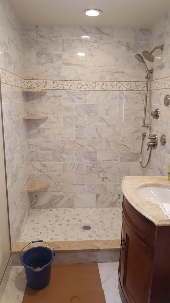 Home design - transitional home design idea