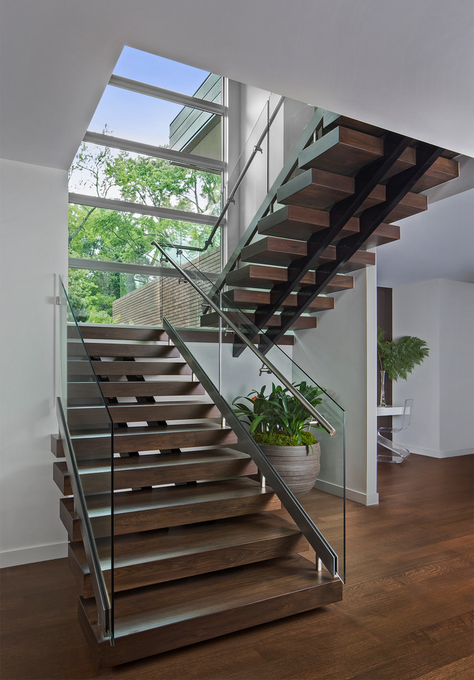 Design ideas for a staircase in Detroit.