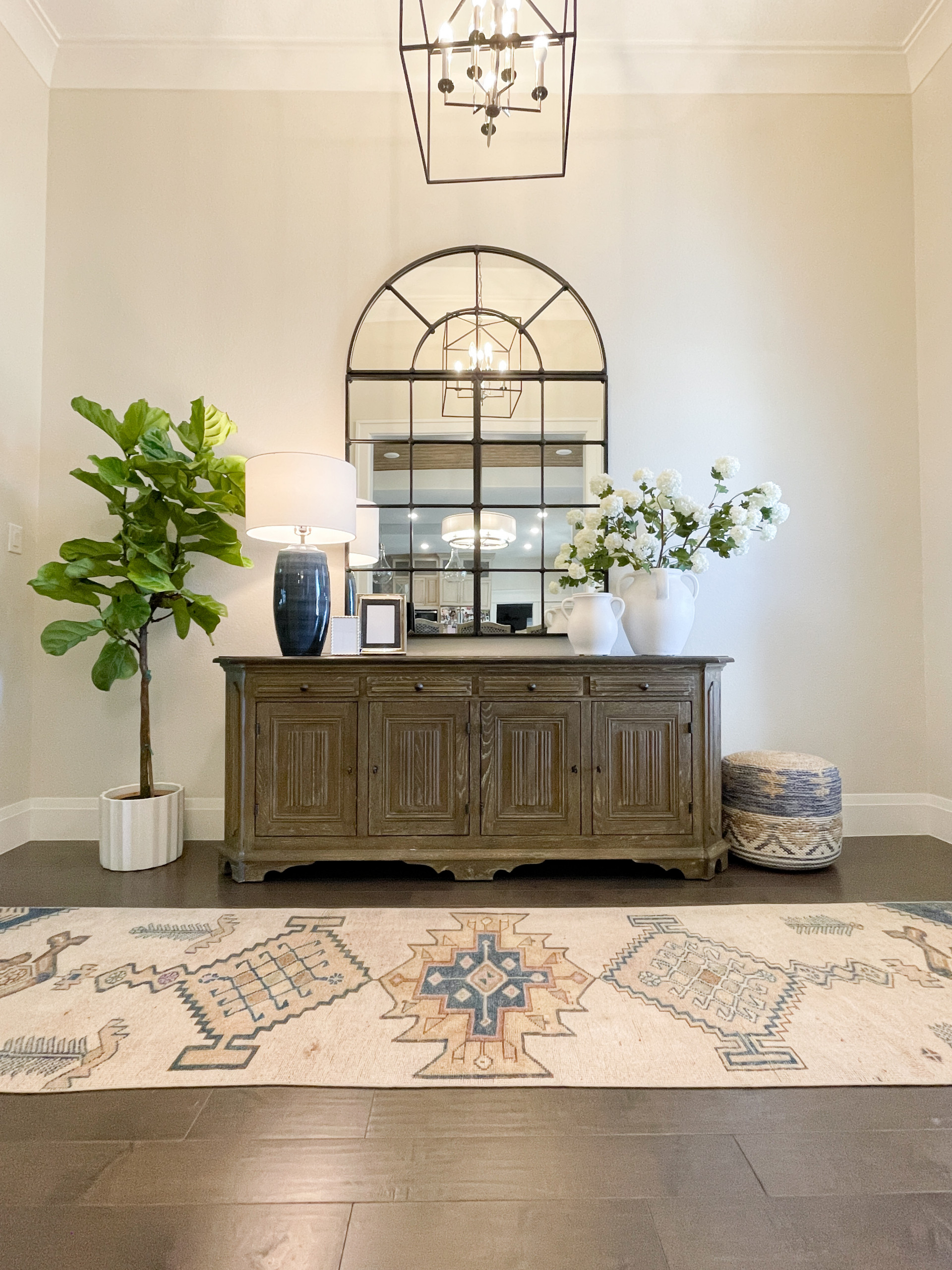 Lively Entryway