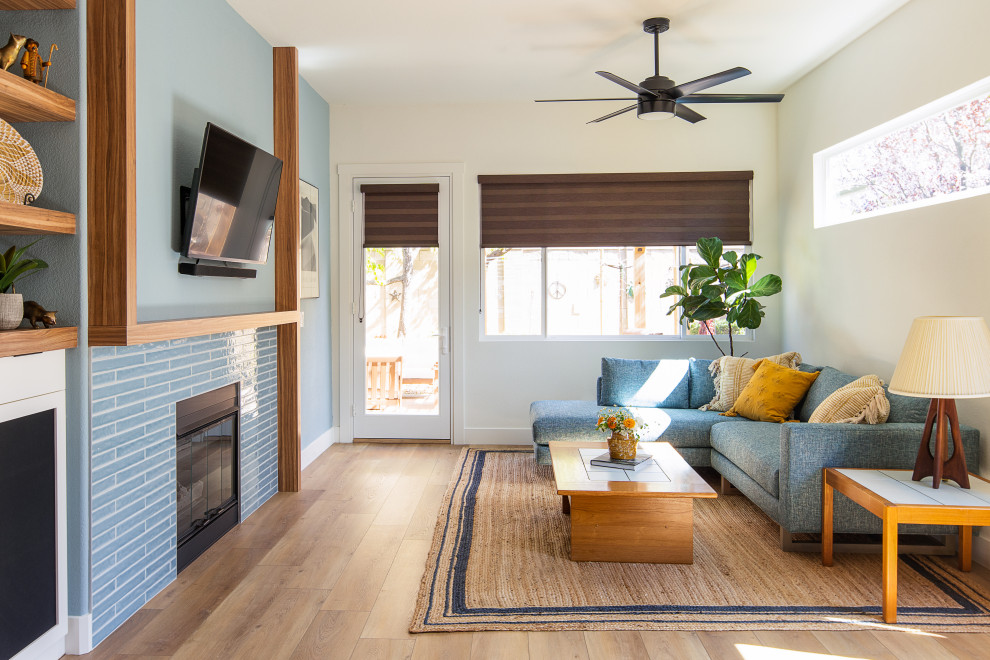 Photo of a scandinavian living room in San Francisco.