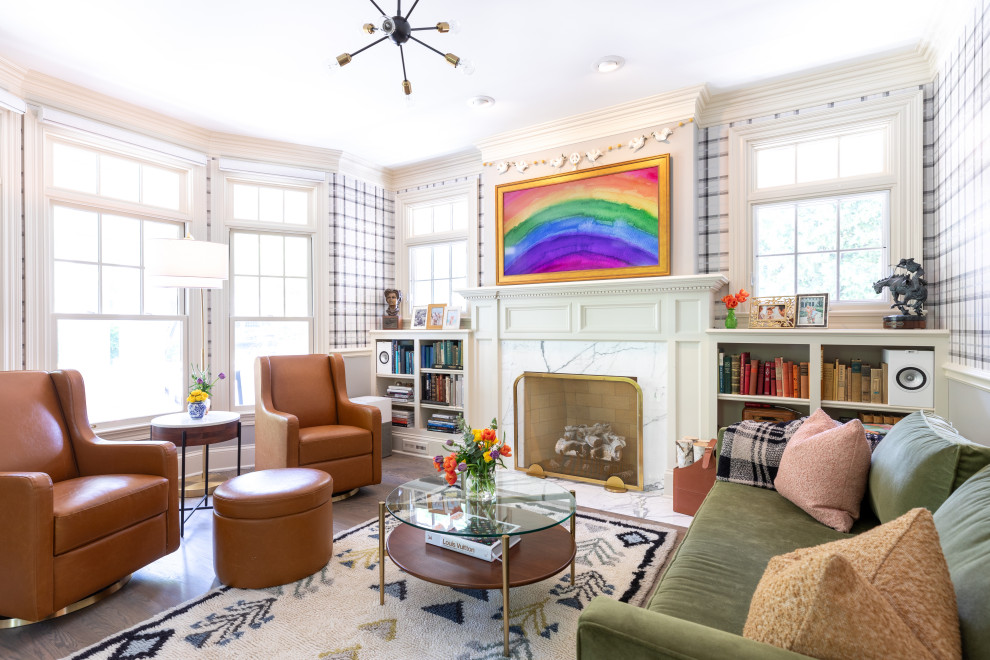 Bright and Cozy Living Room With Colorful Artwork and Modern Furniture