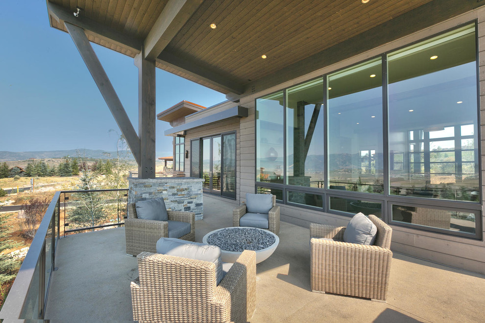 Design ideas for a contemporary deck in Salt Lake City.