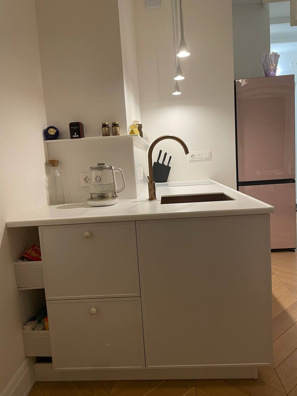 Апартаменты в Старокирочном переулке, Москва