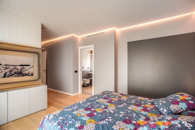 RIVARONE contemporary-bedroom