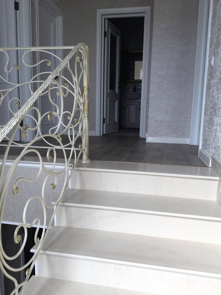 Лестница из керамогранита