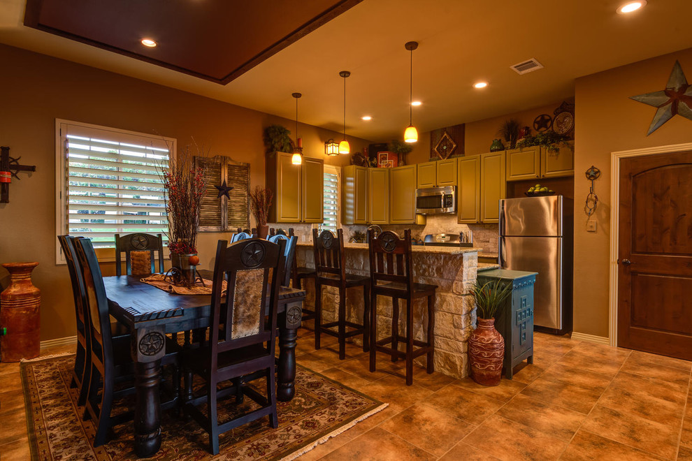 This is an example of a dining room in Austin.