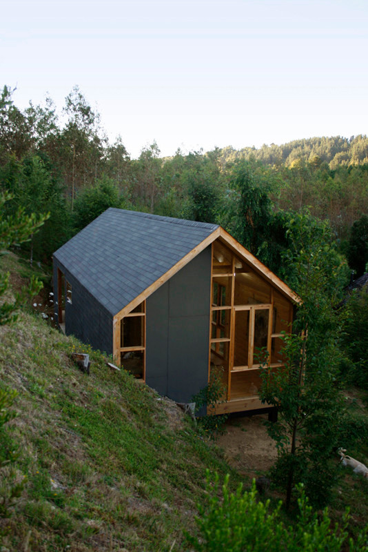 Современный дом с панорамным остеклением