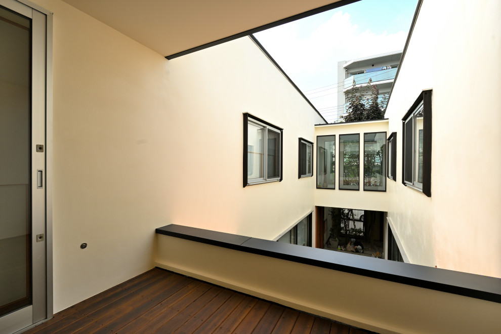 Idéer för små balkonger, med takförlängning