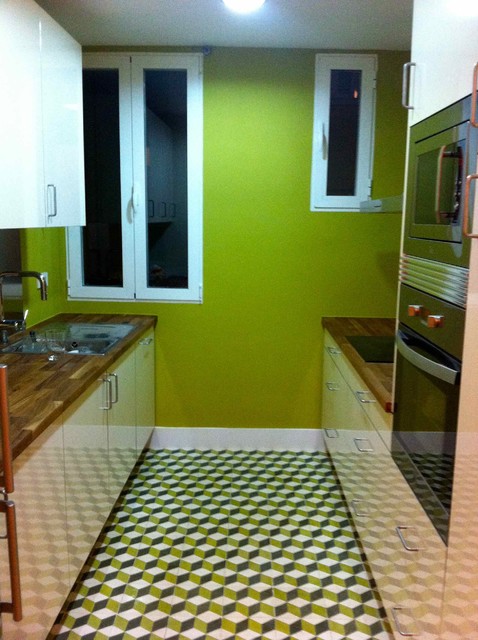 geometric design tiles modern-kueche