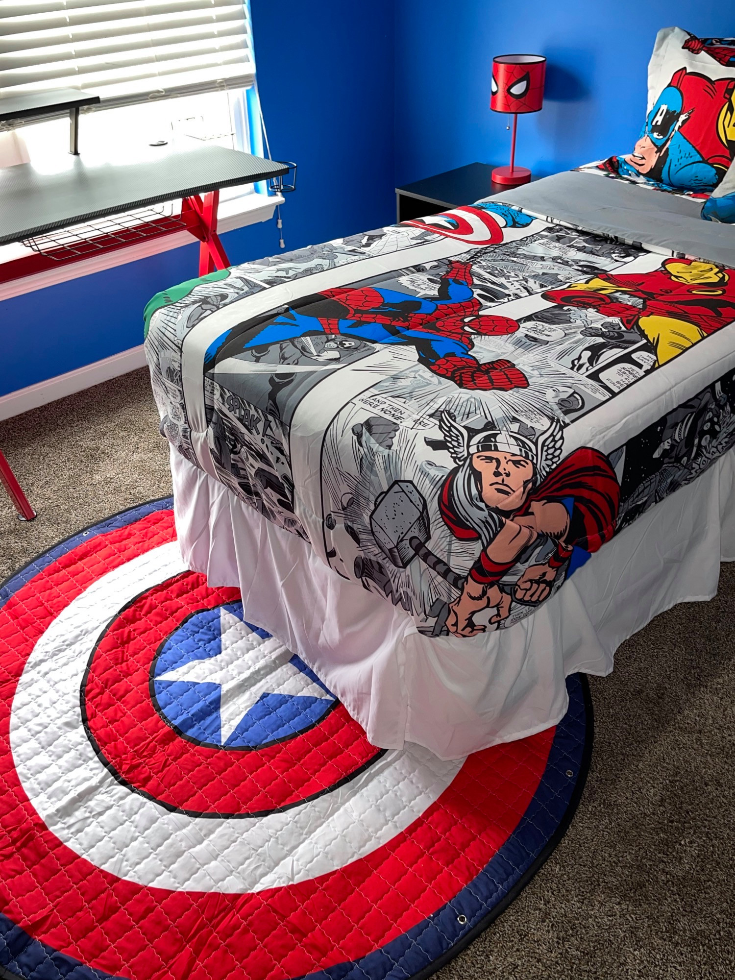 Kid's Superhero Bedroom