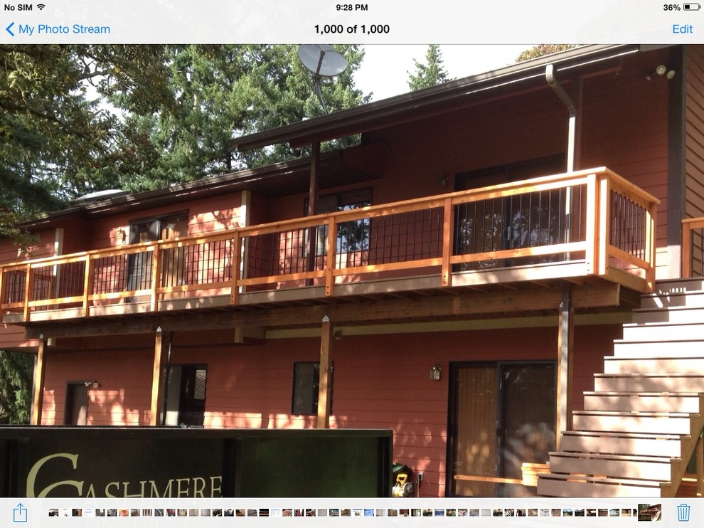 Example of a transitional deck design in Portland