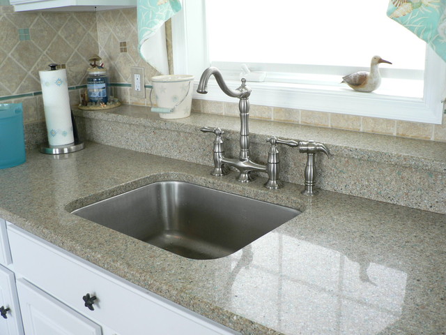 Pool House Kitchen tropisch-kueche