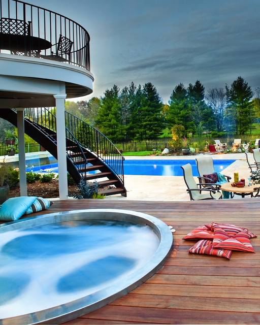Pools transitional-swimming-pool-and-hot-tub