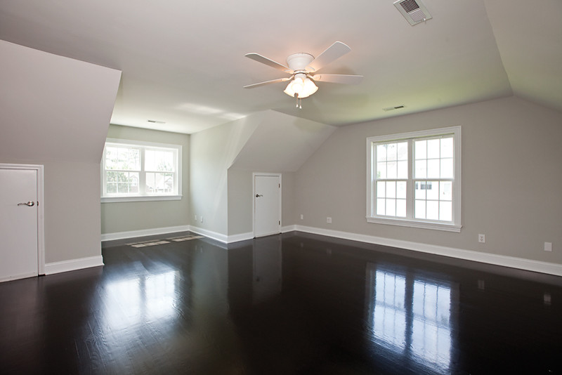 422 N Colony