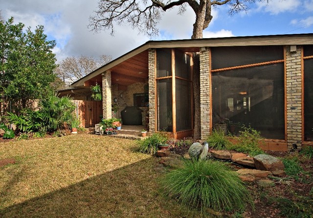 Belmont Home Remodel trendy-hus-og-facade
