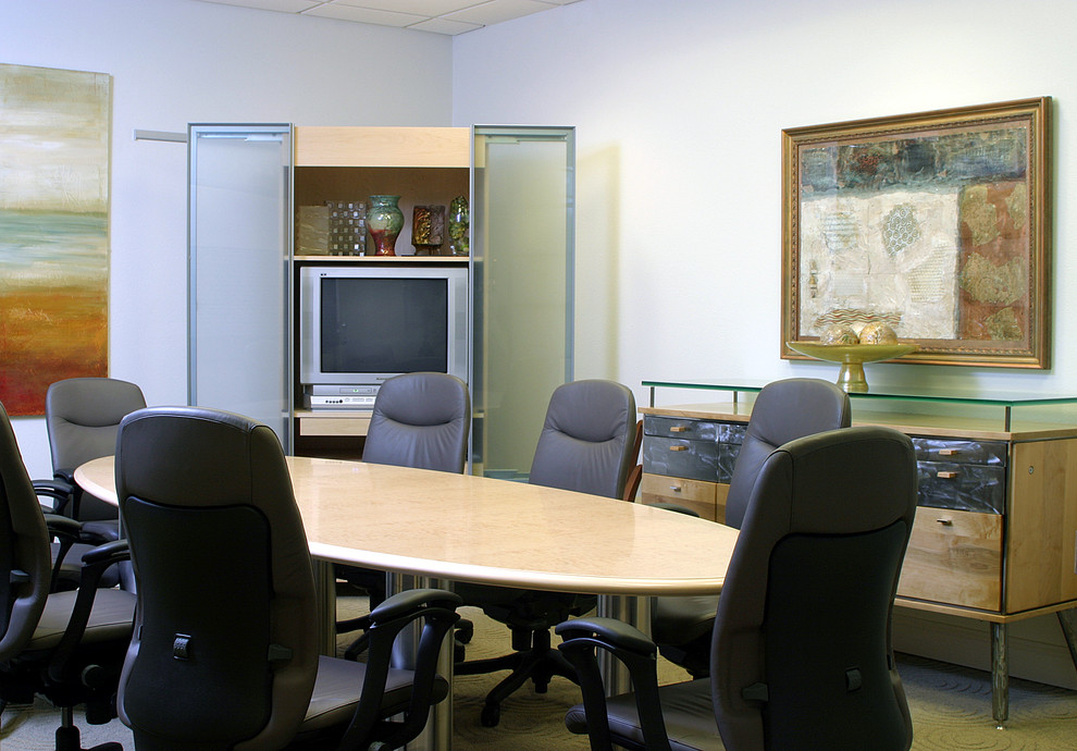 Award Winning Designer Showroom at Quail Oaks