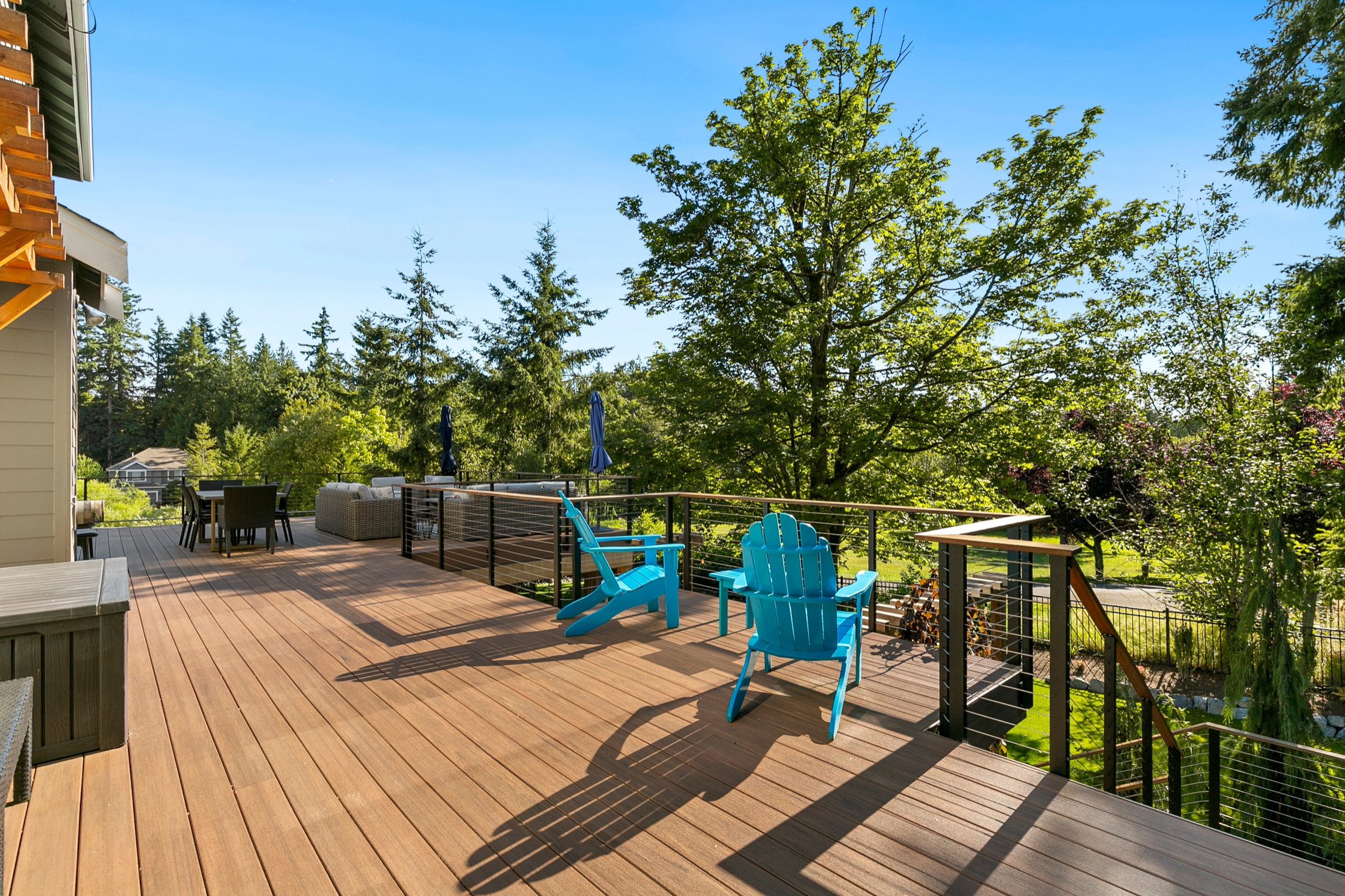 2-level entertaining in Sammamish