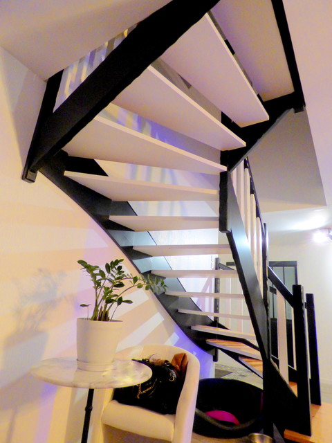 Exemple d'un escalier moderne.