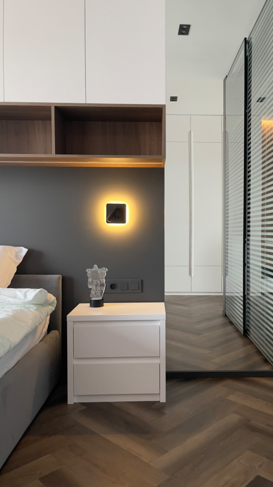 G L O R Y - Реализация