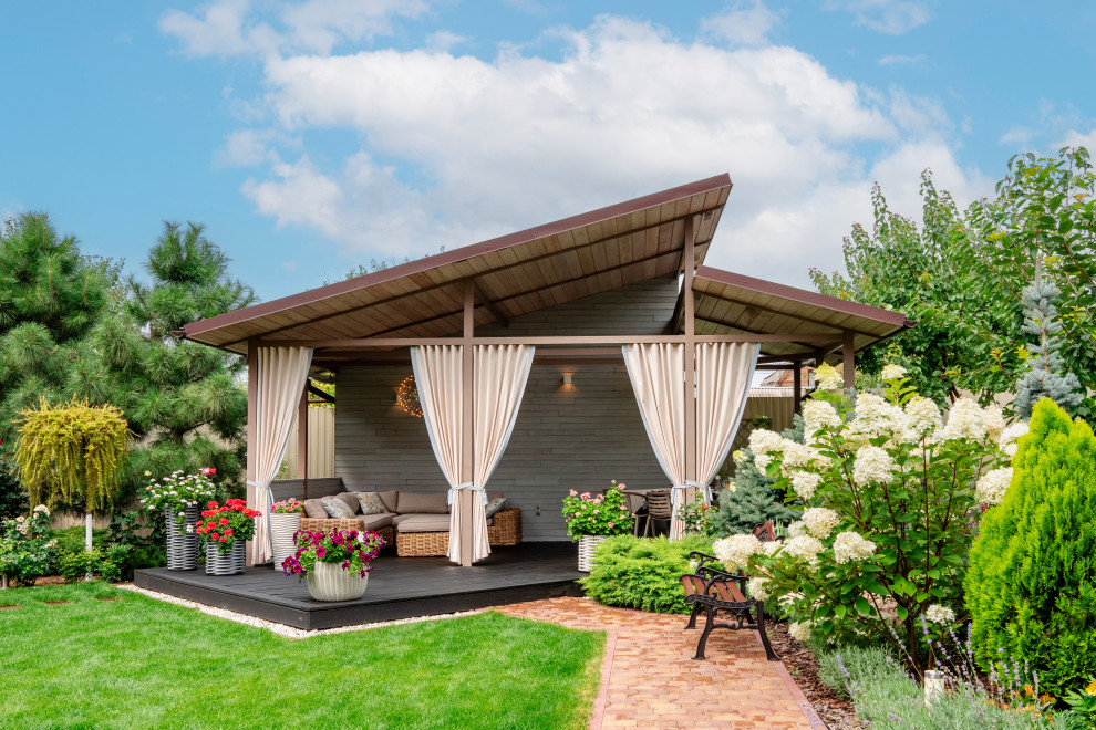 "Цветущий райский сад"