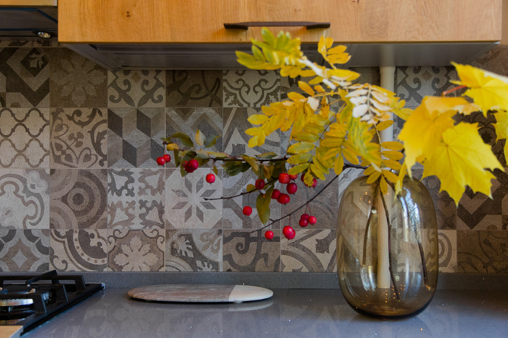 Тёплая осень на Фрунзенской набережной