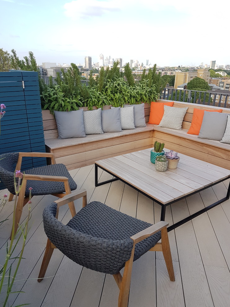 Small contemporary rooftop and rooftop deck in London with no cover.