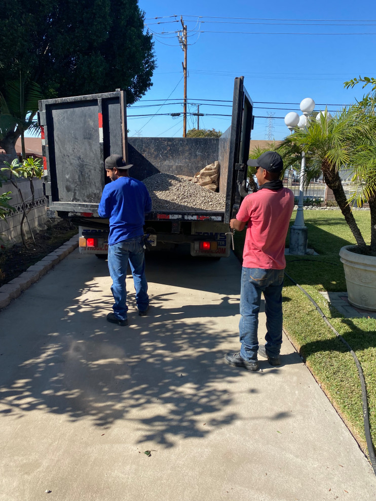 Northridge back yard Pavers Transformation