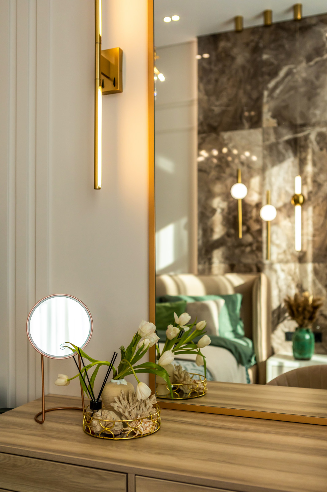 ЖК Париж. "Я есть..."