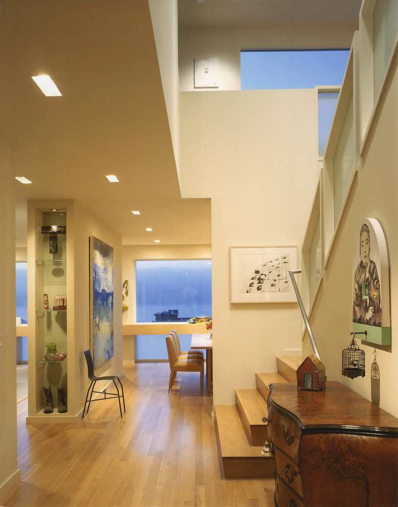Photo of a contemporary entryway in San Francisco with white walls.