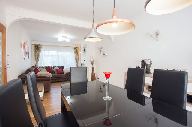 simple lighting modern-living-room