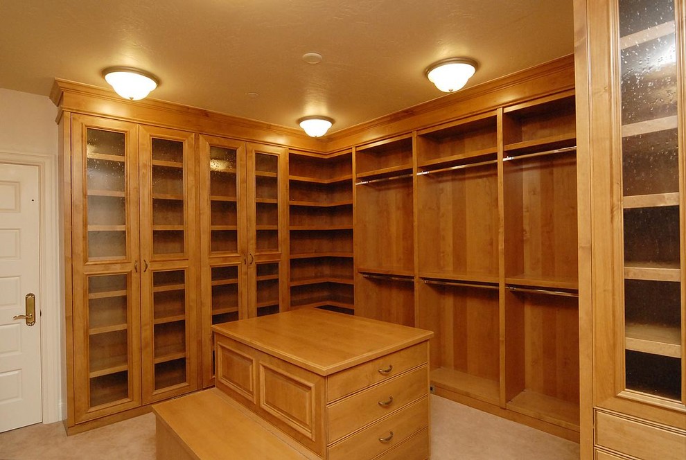 Photo of an arts and crafts storage and wardrobe in Denver.