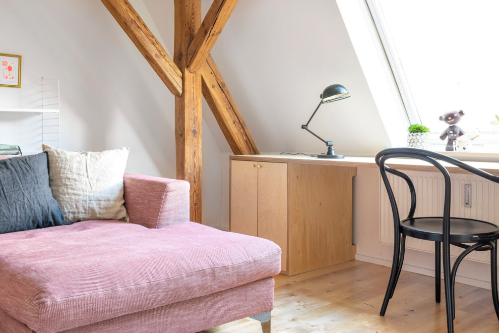 Mittelgroßes Skandinavisches Wohnzimmer im Loft-Stil in München
