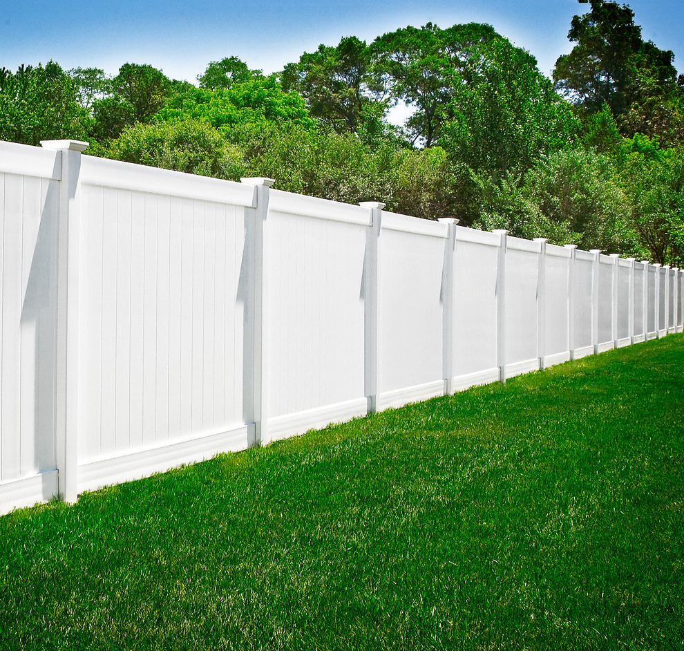 PVC Vinyl White Privacy Fence from Illusions Vinyl Fence ...