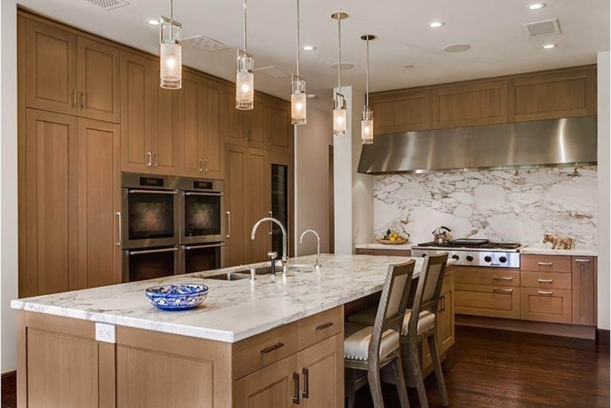 Example of a transitional kitchen design in Los Angeles