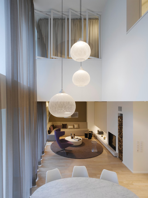 Quant 1 contemporary