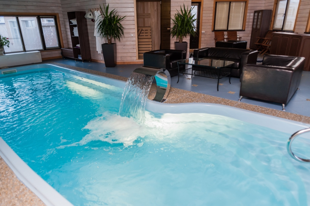 Бассейн в поселке Холм's (Челябинская область)